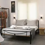 Anemela Lux Naxos City