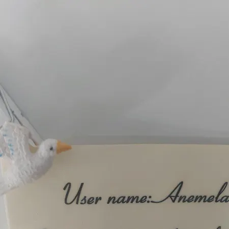 Anemela Lux